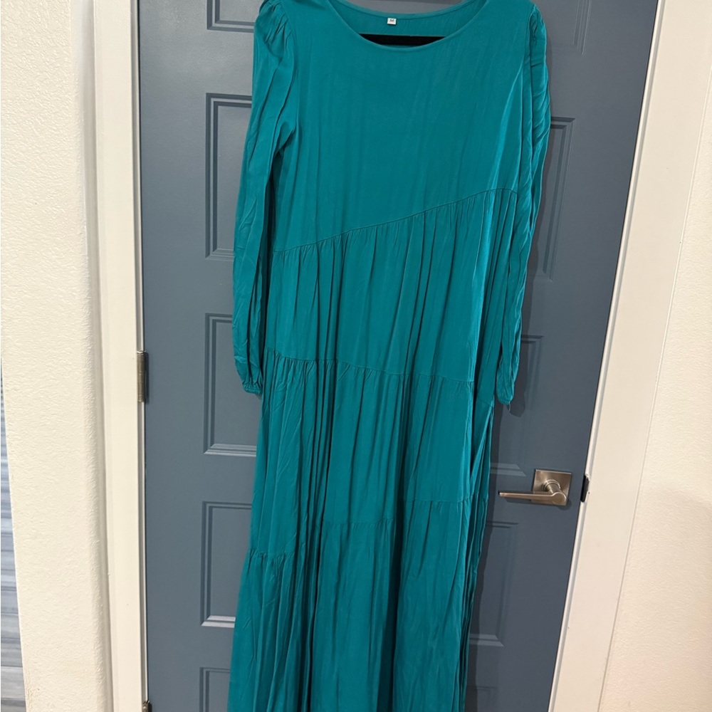 Elegant Teal Maxi Dress